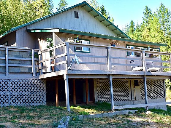Deck w/ storage underneath