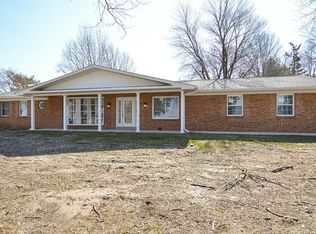 334 Bb Rd, Columbia, IL 62236