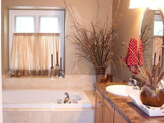 4th image of 7501 Windwood Beach Dr