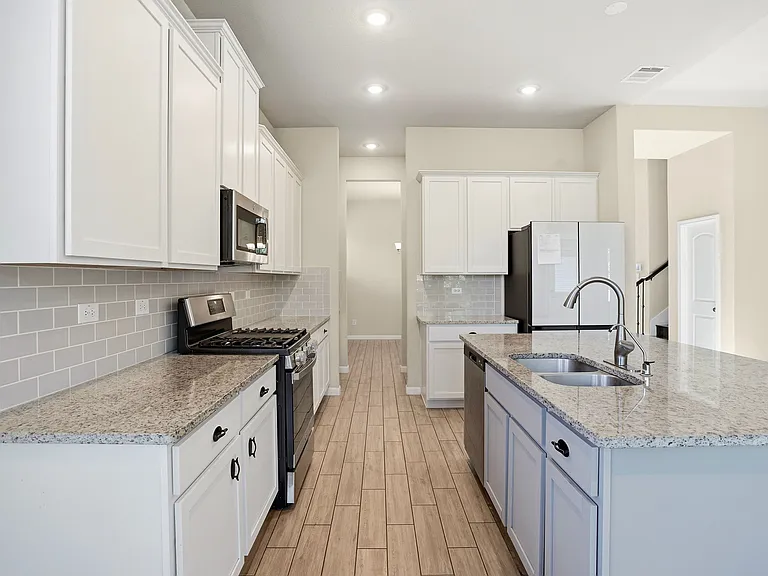 1610 Buckner Pl — Photo 8