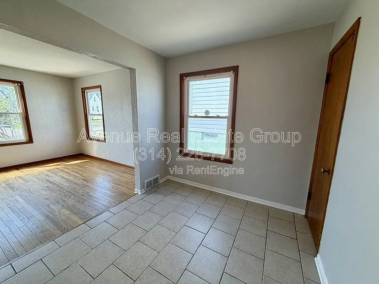 9905 Iveland Dr — Photo 3