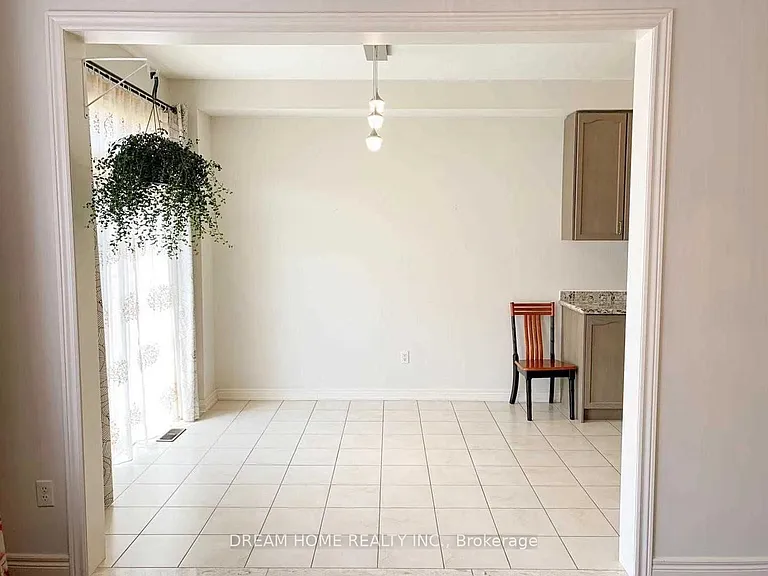 38 William Berczy Blvd — Photo 4