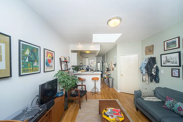 Rented by Voro NYC | media 4