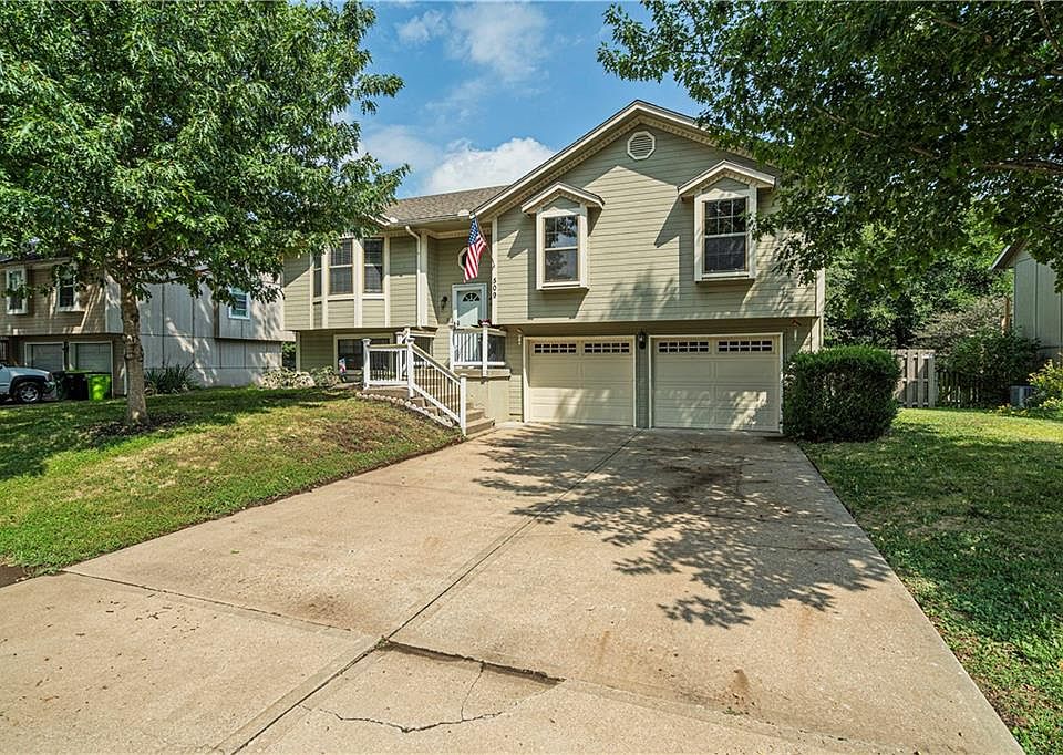 1st image of 509 SE Onyx Dr
