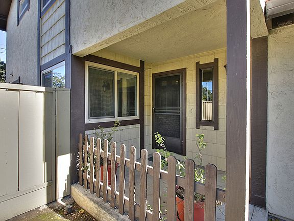 3rd image of 2960 Wisteria Ln
