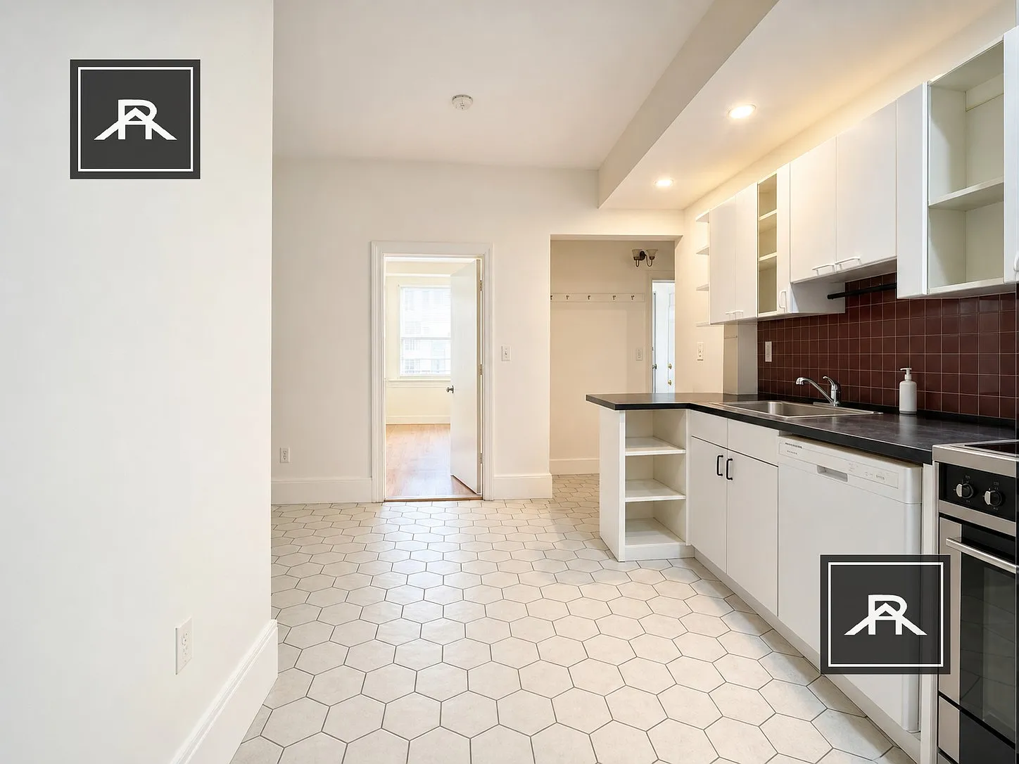 3 bed, 1.0 bath, $3,300 — Photo 2