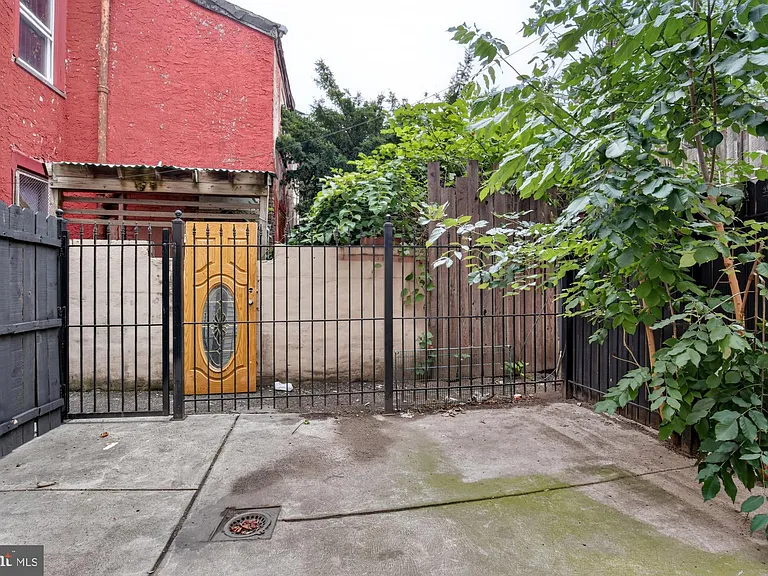 519 N 11th St #A — Photo 13
