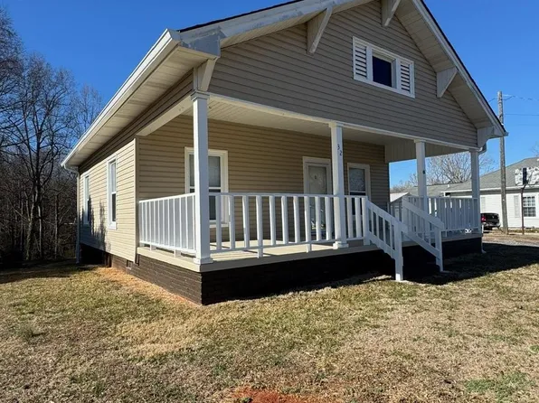 32 Pearl St, Granite Falls, NC 28630