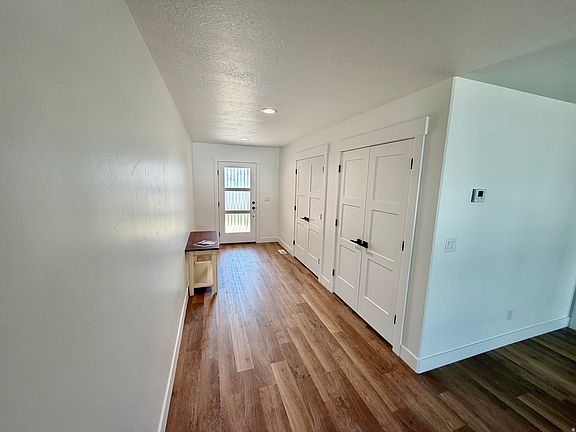 3rd image of 233 N 300 W