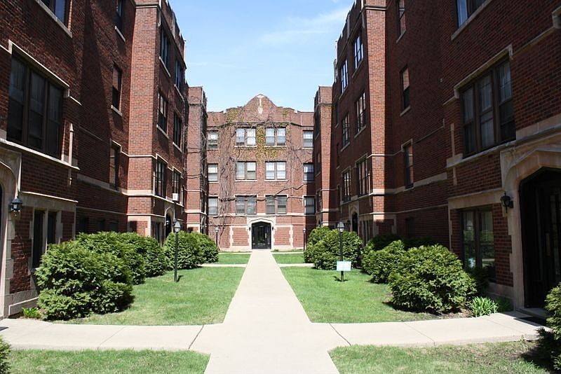 1st image of 1364 W Estes Ave APT 1S