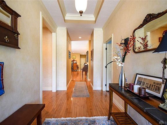 5th image of 4774 Borges St