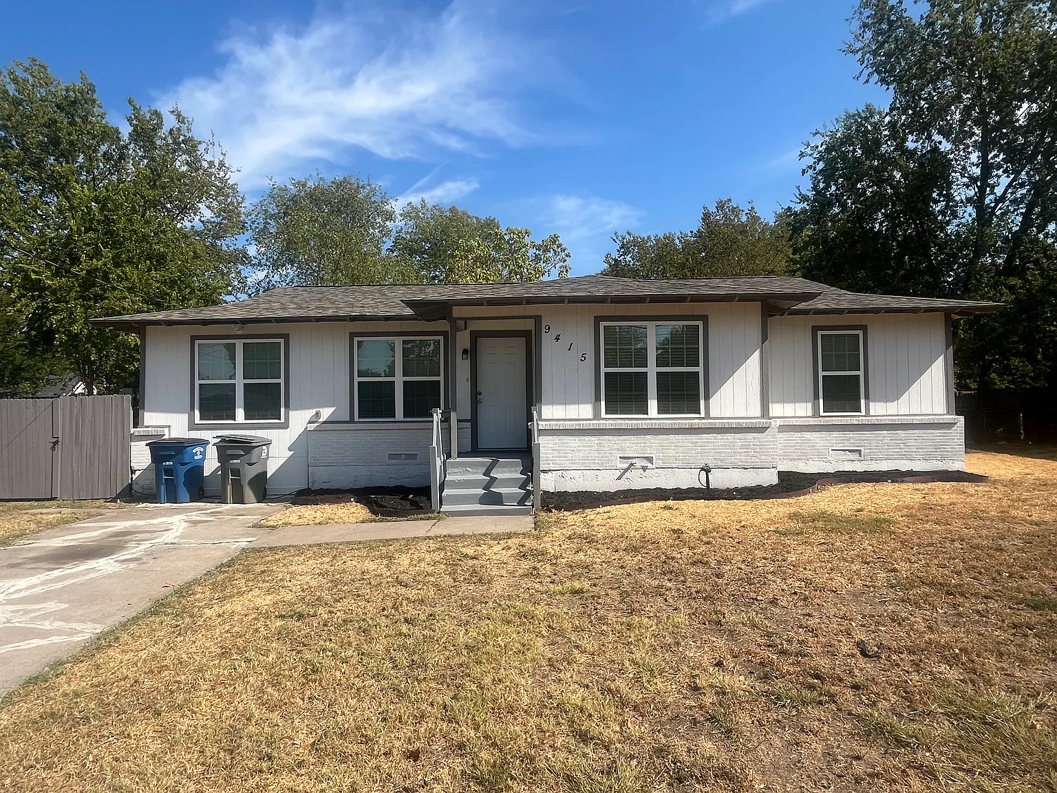 3 bed, 1282 sqft, $1,700 — Photo 1