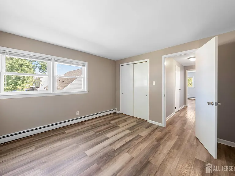 69 S Harrison Ave — Photo 13