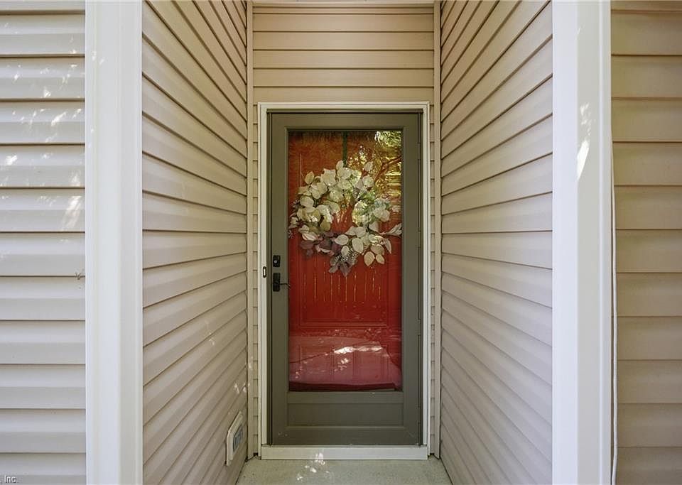 1st image of 2208 E Berrie Cir