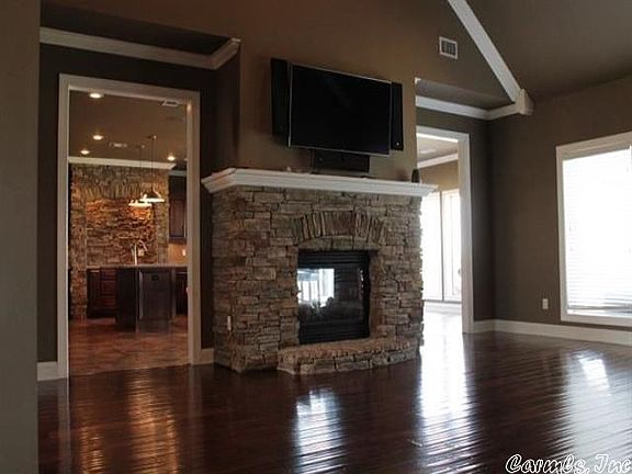 3rd image of 4605 Clubhouse