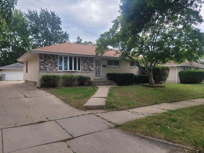 7213 West Cody CIRCLE, Milwaukee, WI, 53223