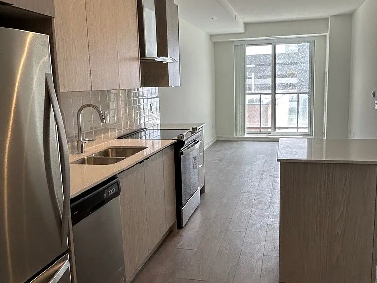 55 Duke St W #311 — Photo 2