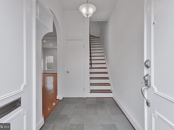 4th image of 1339 Corcoran St NW