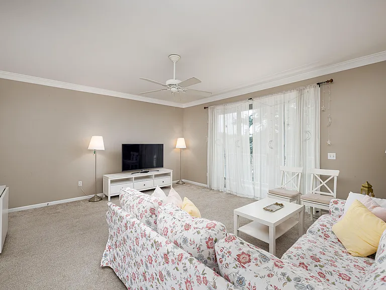 2906 N Knightsbridge Cir — Photo 15