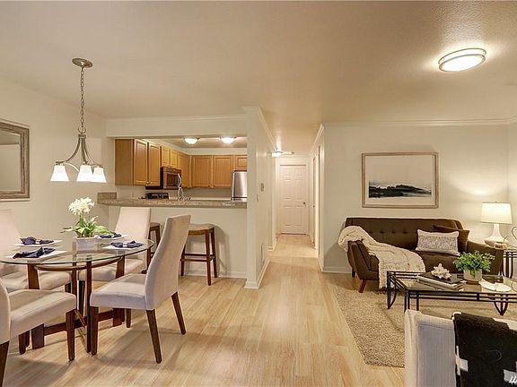 2nd image of 10027 NE 127th Pl #D118