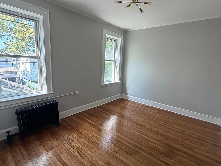 999 Stuyvesant Ave #B6 — Photo 3