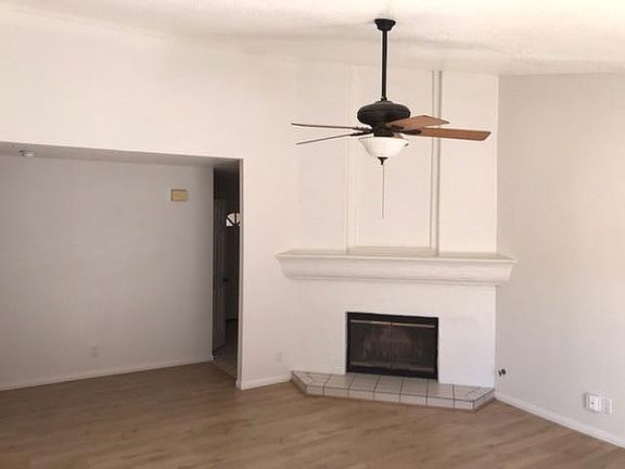3rd image of 1172 Patricia Cir