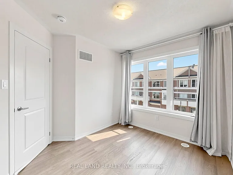 24 Sissons Way — Photo 29