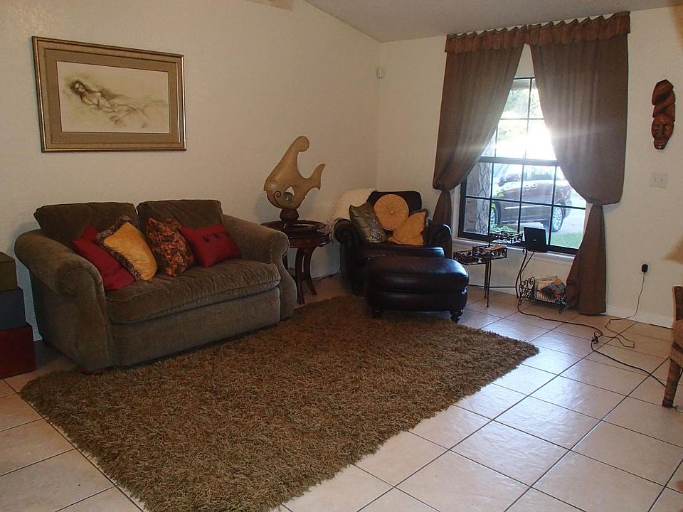1st image of 610 E Rich Ave