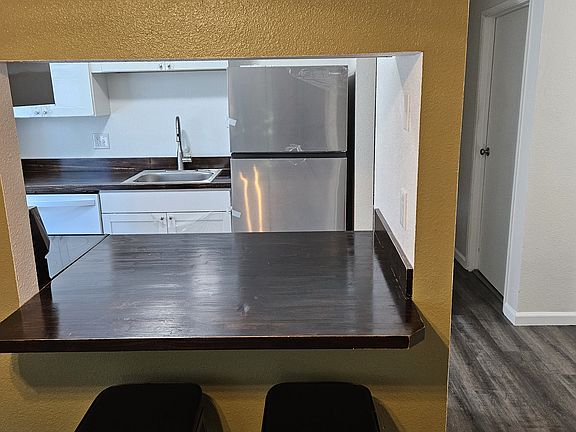 5th image of 3322 I St NE APT E301