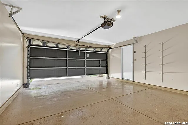 22023 Legend Point Dr — Photo 38