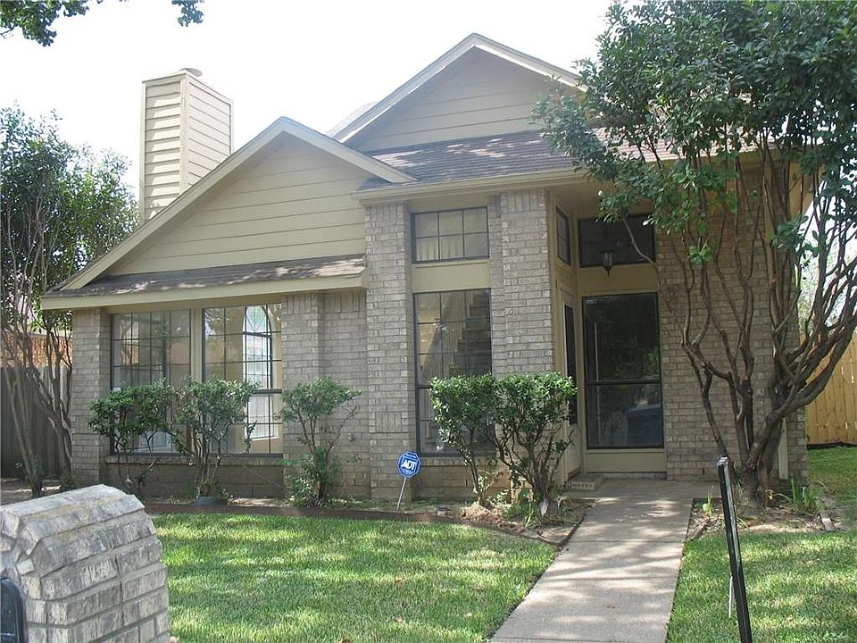 1st image of 10411 Summer Oaks Dr
