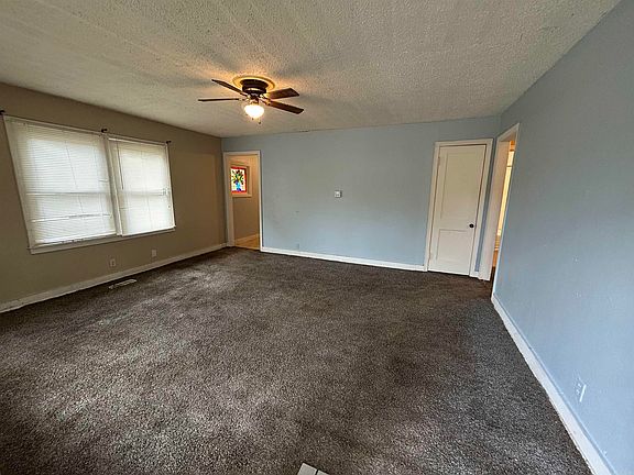2nd image of 107 Sonnet St