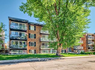 120 S 24th Ave SW #103, Calgary, AB T2S 0J9
