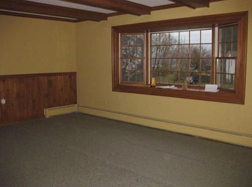 5th image of 12 Woodrum Dr