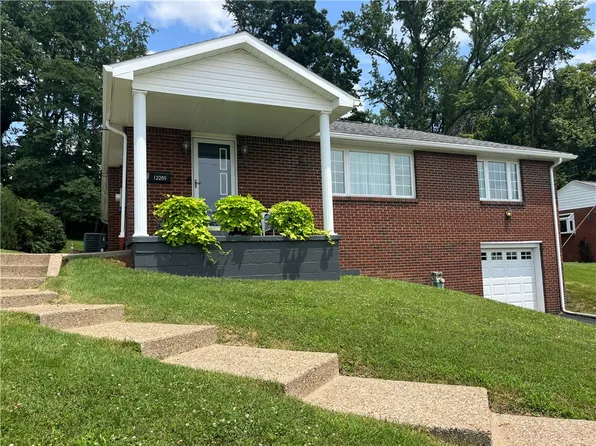 12289 Herold Dr, North Huntingdon, PA 15642