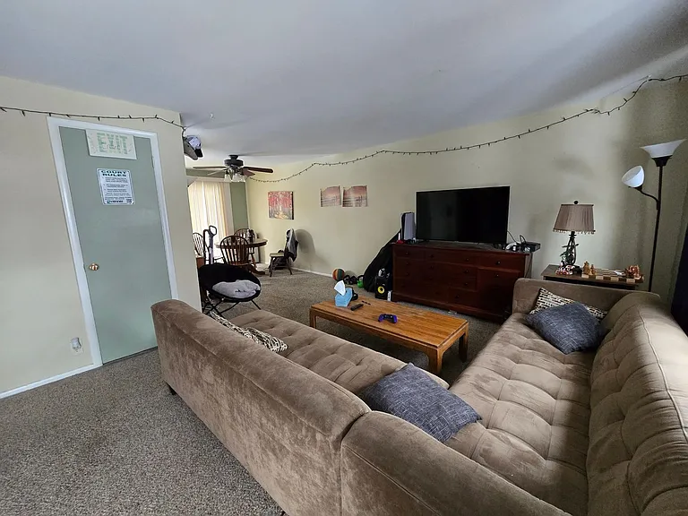 710 S 44th St — Photo 3