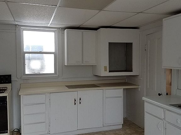 3rd image of 412 Alfred Wright Blvd
