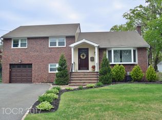 227 Burnside Pl, Ridgewood, NJ 07450