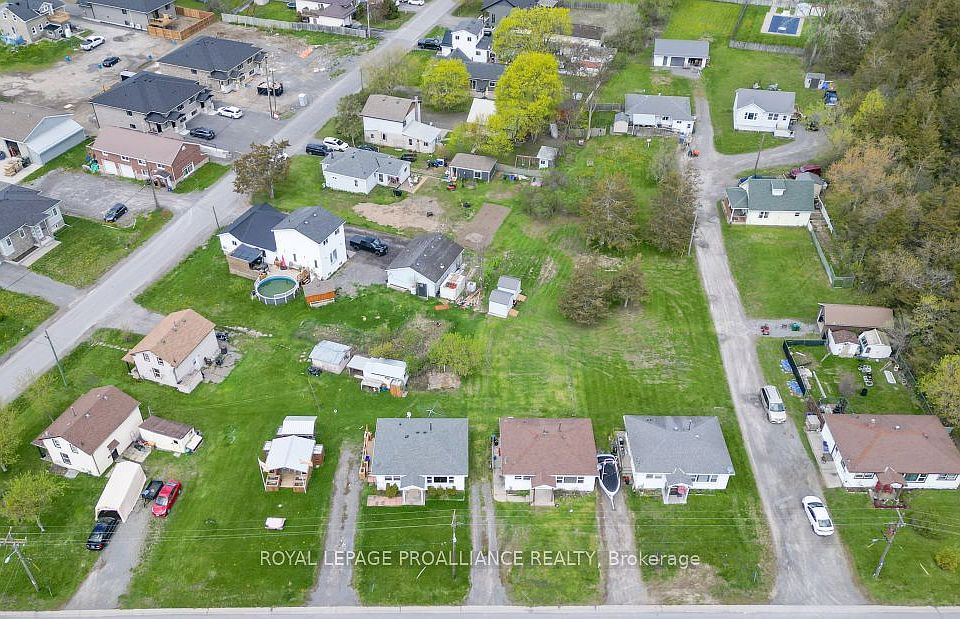 1st image of 45 Black Diamond Rd