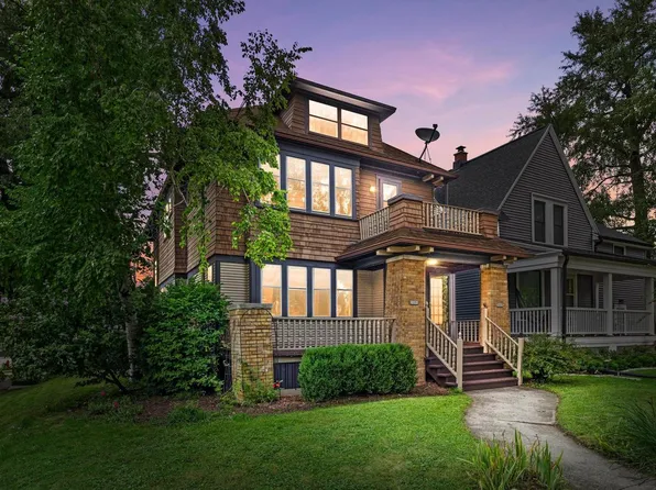 2000 E Kensington BOULEVARD #2002, Shorewood, WI 53211