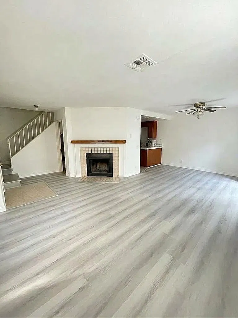 2 bed, 2.5 bath, 1104 sqft, $2,900 — Photo 2