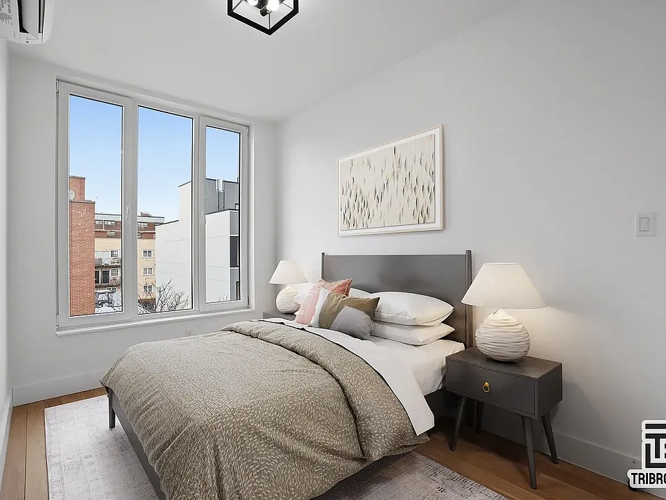 477 Lexington Ave #2D