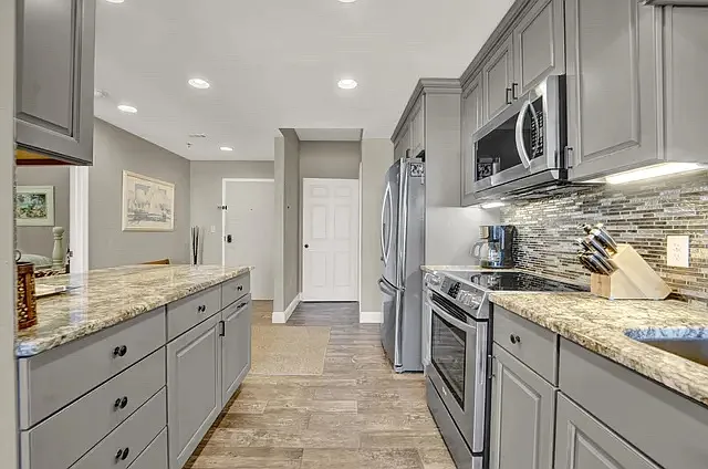 321 Bream Ave #409 — Photo 9