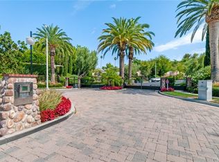 322 Villafranca St, Corona, CA 92879