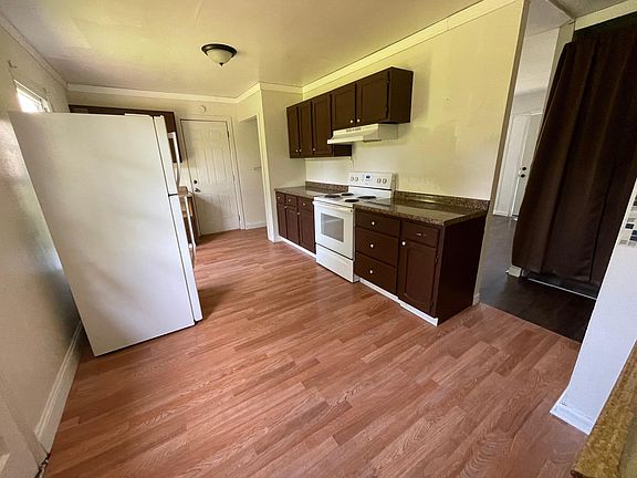 5th image of 2734 Wheatfield Dr