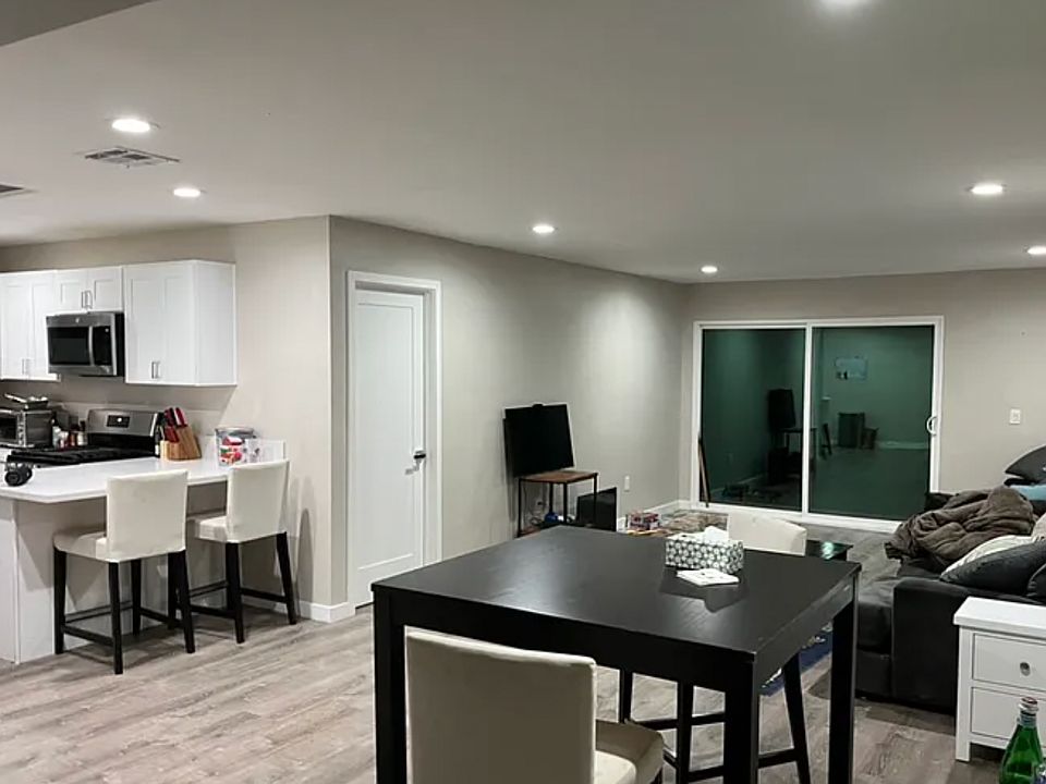 2nd image of 6249-6253 Dorothy Dr #6251
