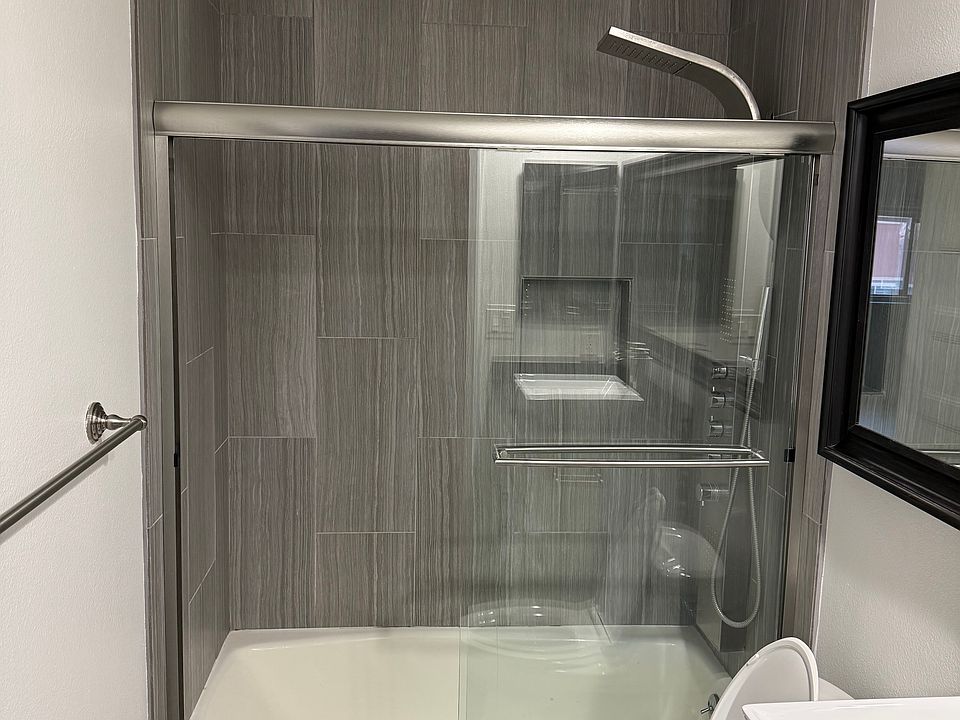2nd Bathroom