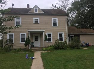 7 Scotch Cap Rd, Quaker Hill, CT 06375