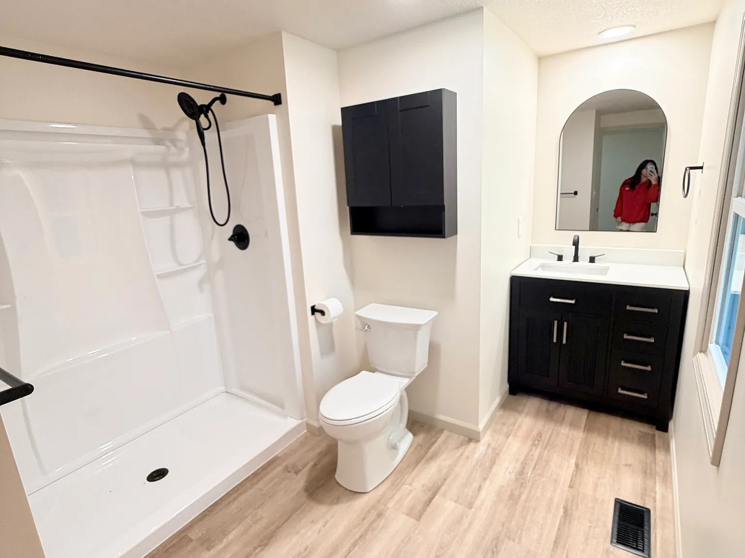 4 bed, 1650 sqft, $2,100 — Photo 3