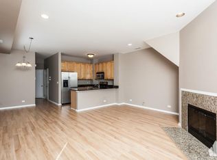 3215 N Wilton Ave, Chicago, IL 60657